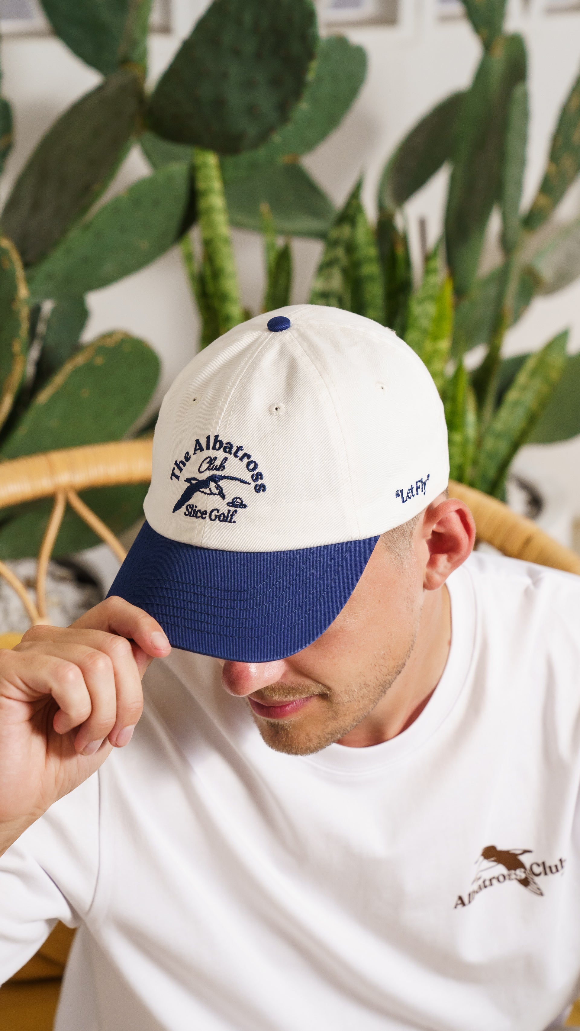 The Albatross Club Cap - White/Blue