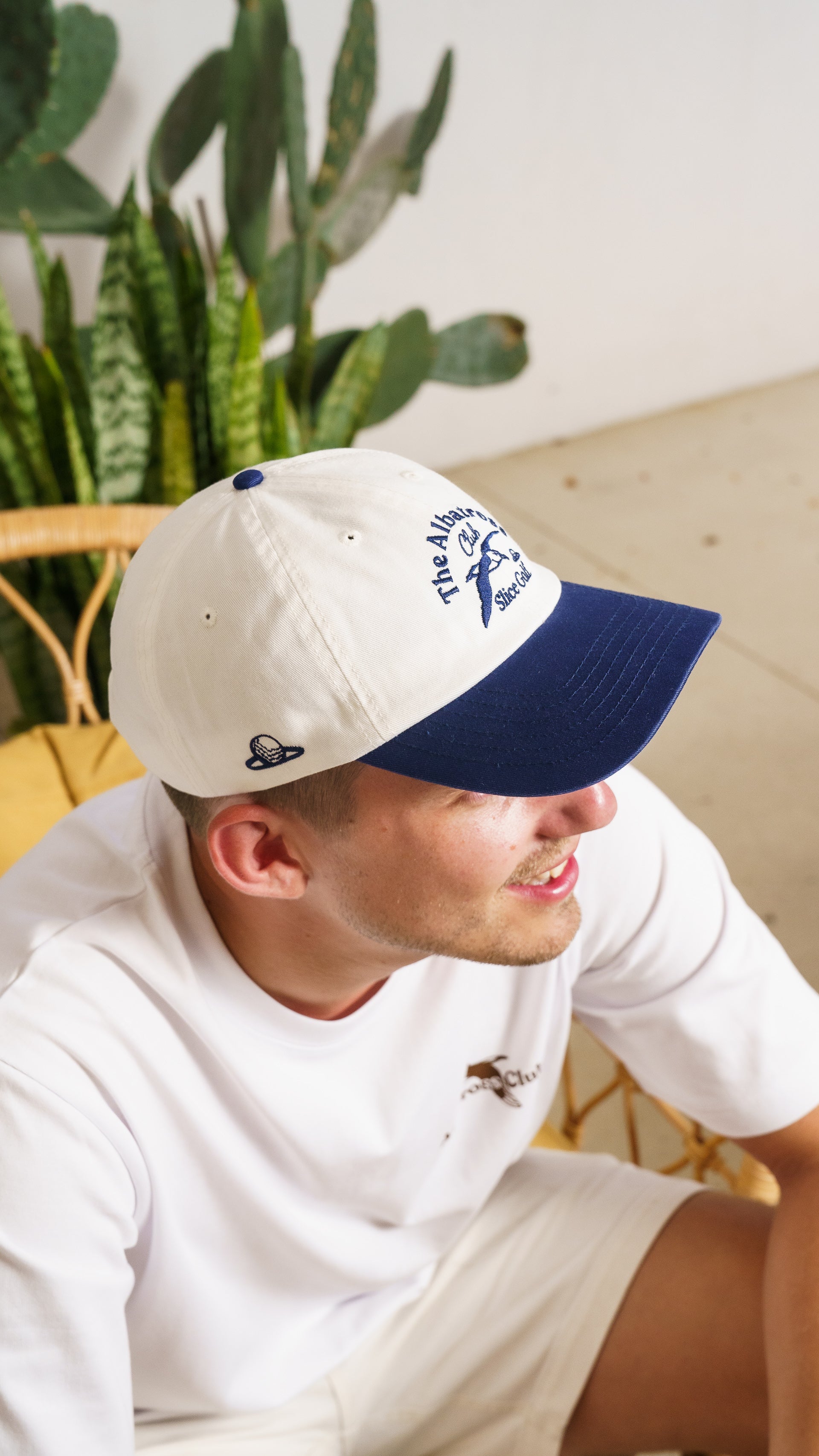 The Albatross Club Cap - White/Blue